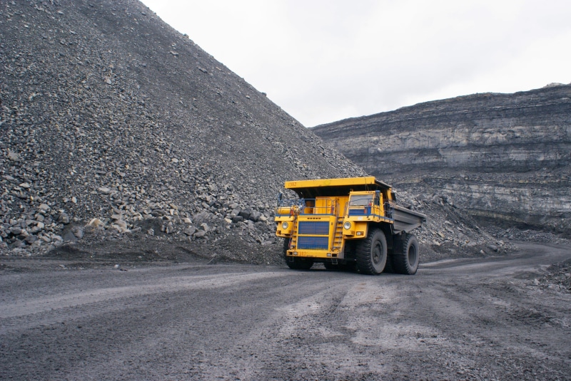equipment, quarry, Industry, machinery, motor vehicle, highway, gigantic proportions, mining, siberia, heavy, black, coal mountain, transportation, coal mining