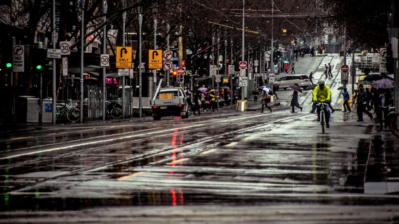 car, 4K, australia, photography, life, light, street, road, wet, downtown, lane, melbourne, night, cyclist, traffic, city