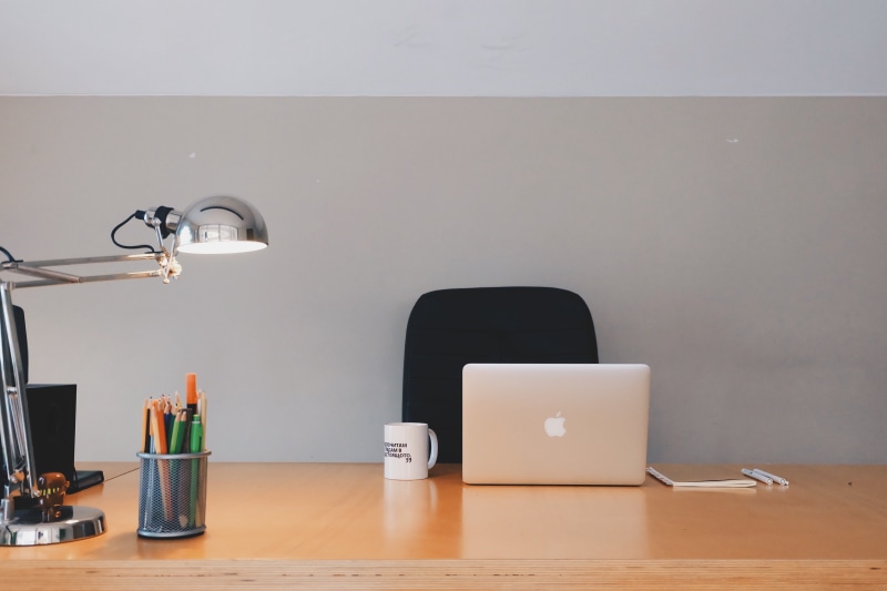 business, wireless technology, apple, cup, ceramic, lighting equipment, computer, communication, brown, furniture, stationary, desk, notepad, 4K, pens