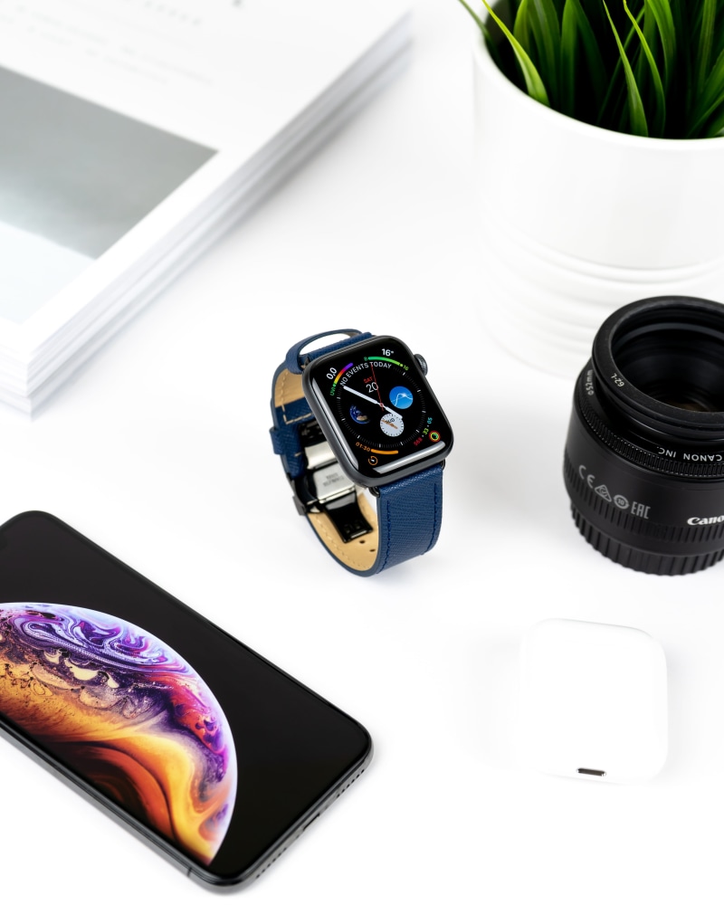 tech, white, phone, creativity, technology, still life, iphone, product, minimal, 4K, photography themes, zoom, no people, band, multi colored, indoors