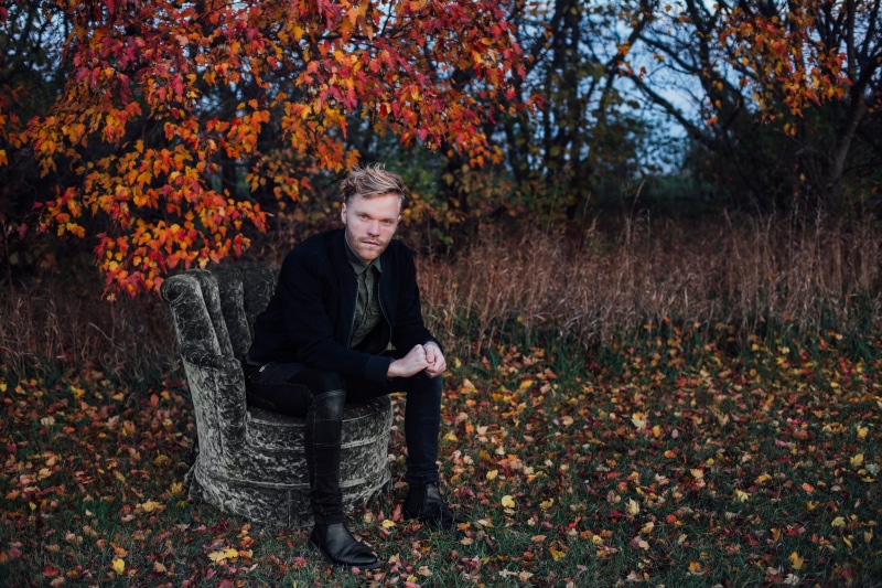 sits, contemplation, tree, suit, nature, day, wearing, guy, lifestyles, full length, one person, plant, concrete, male, young adult, forest, black, leisure activity