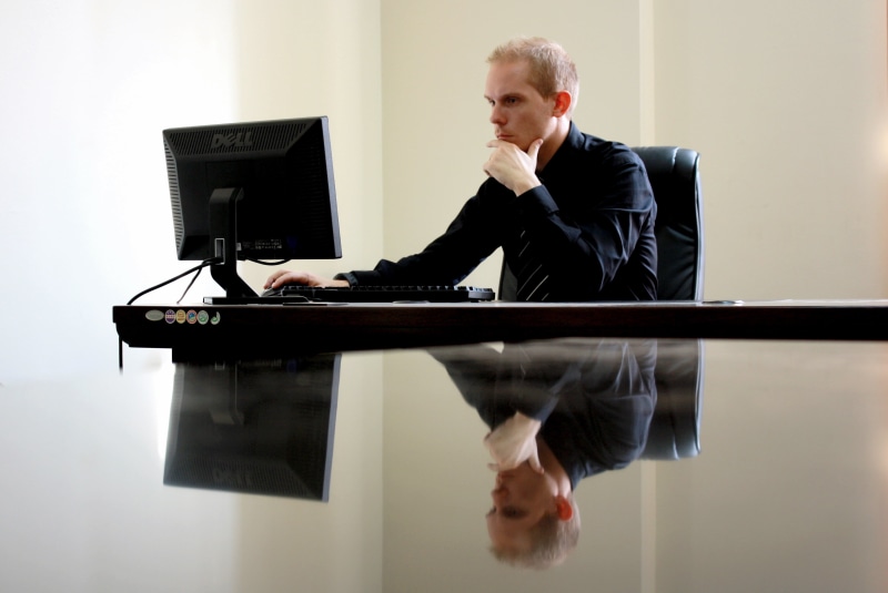 males, waist up, man, corporate business, working, office, technology, caucasian Ethnicity, dell, communication, desk, connection, mature adult, reflection