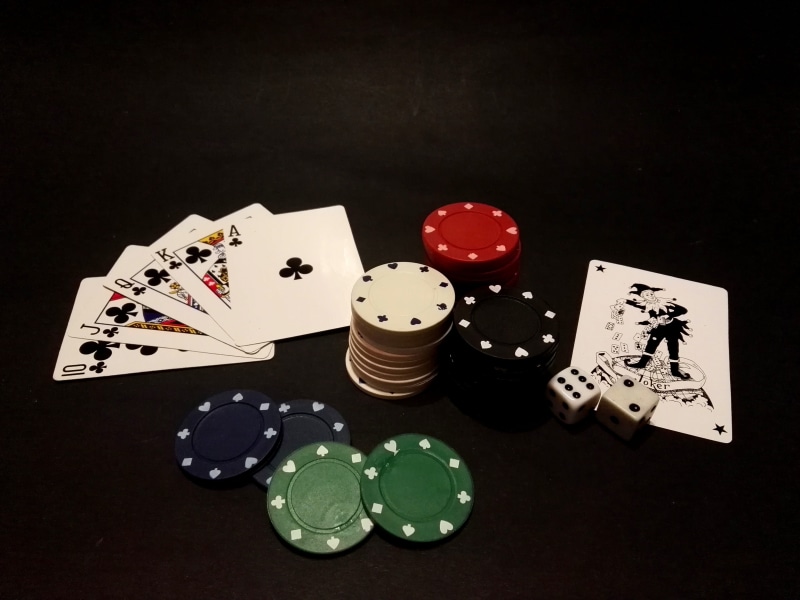 addiction, lifesagamble, skat, leisure Games, chips, no people, map, play, leisure activity, large group of objects, Cards, game cube, pik, game of chance
