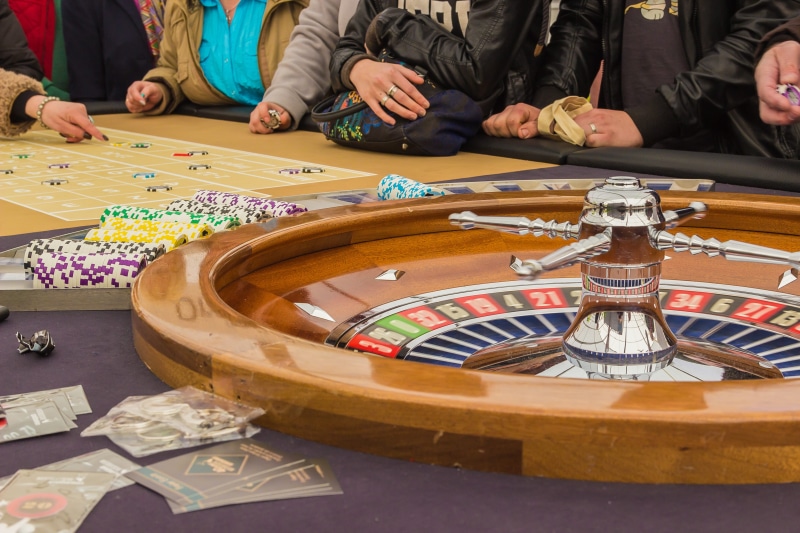 game bank, game casino, risk, gambling, person, bad luck, table, risks, jack, profit, money, sitting, roulette wheel, human body part, arts culture and entertainment