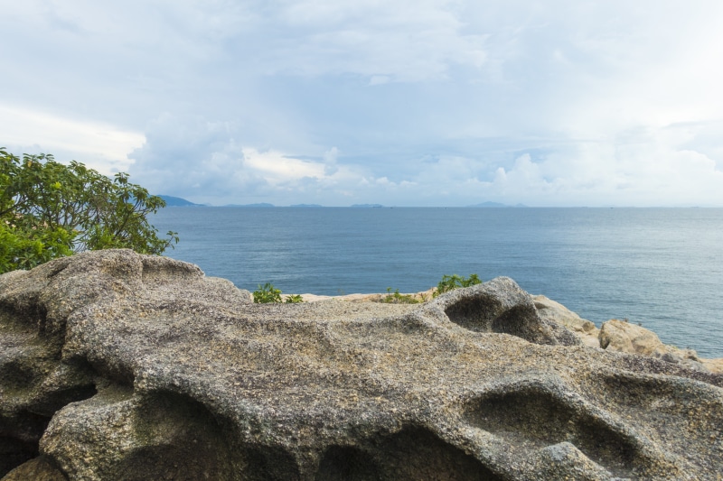 no people, solid, day, rock, tranquility, non-urban scene, sea view, sky, tranquil scene, rock - object, 5K, beach, horizon over water, cheung chau, island