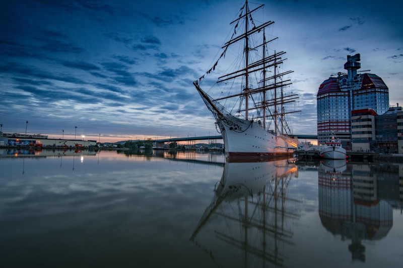mast, " photo", outdoors, Harbor, mode of transportation, sailboat, water, sea, landscape, night, cloud - sky, urban Scene, public domain, 5K, nautical Vessel