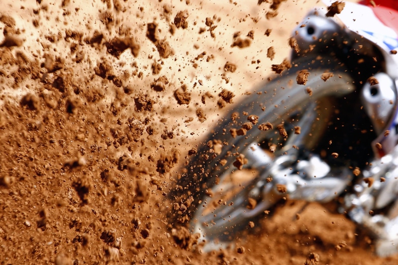motocross, nature, leisure activity, water, background, one person, land, selective focus, lifestyles, wear, adventure, dirt, dirt bike, tire, motorcycle