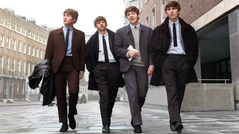 group of people, 1080P, suit, business person, males, well-dressed, walking, coworker, architecture, businessman, men, people, Band (Music), teamwork