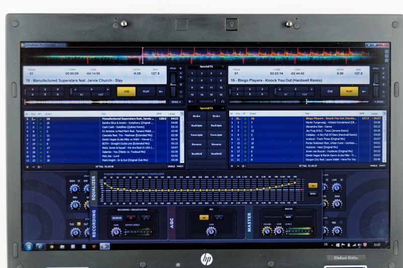 2K, number, device, notebook, music, industry, telecommunications equipment, business, turn, radio, mixer, audio, audio equipment, lap top, entertainment