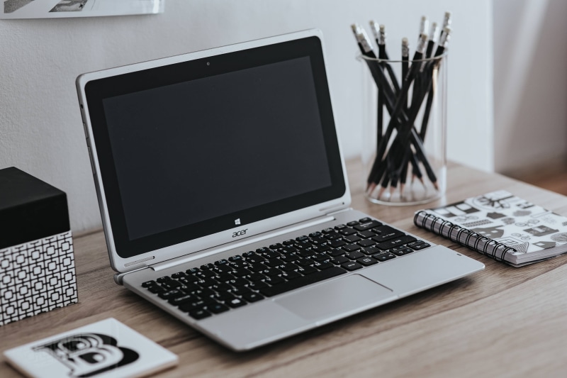 technology, desktop pc, silver, desk, quotes, black color, computer network, computer equipment, table, workplace, indoors, communication, motto, photo