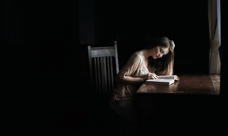 hairstyle, sitting, women, copy space, computer, one person, table, wireless technology, blond hair, publication, book, casual clothing, technology, digital native