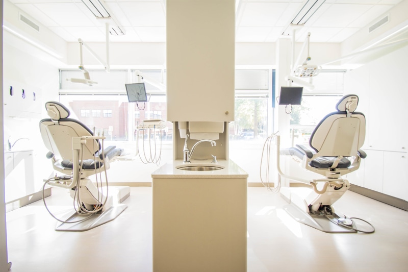 clinic, interior, technology, day, absence, room, no people, two, medical, chair, painted, tv, teeth, appointment, white, computer equipment, office, in a row