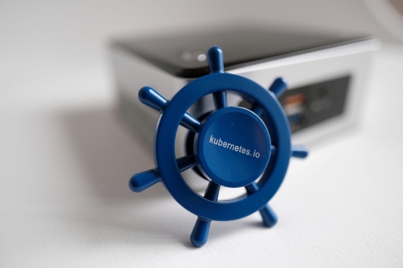 stereo, equipment, no people, trademark, amplifier, kubernetes, compute, technology, western script, logo, single object, ukraine, communication, cloud