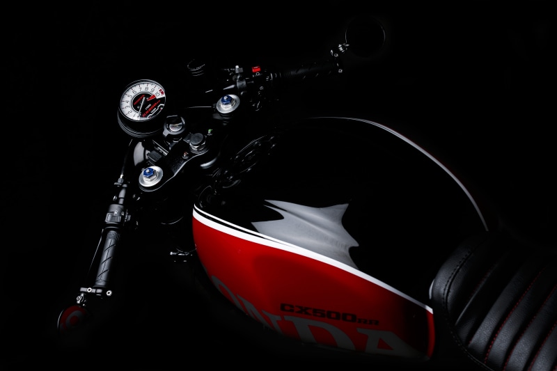 motorsport, instrument, 5K, transport, motorbike, vehicle, mode of Transport, power, sport, chrome, reflection, shiny, handlebars, honda, equipment, cafe racer
