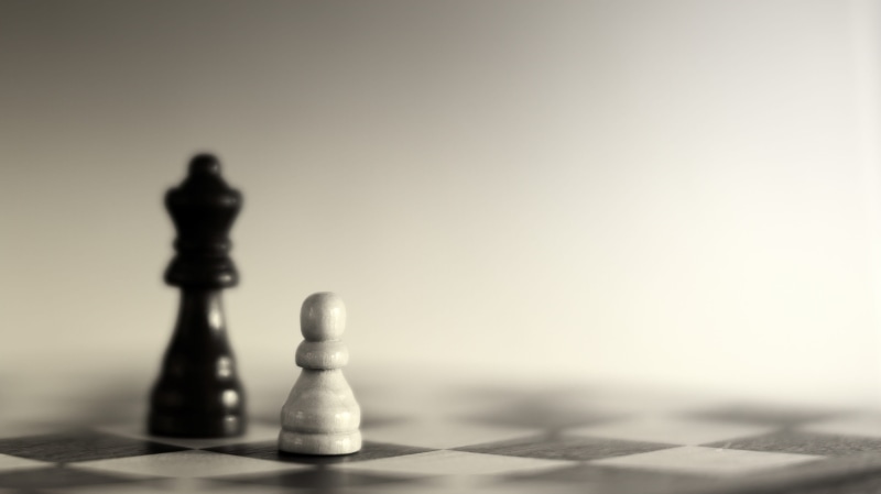 pawn - chess piece, leisure activity, strategy, close-up, chess, group of objects, chessboard, queen - chess piece, chess pieces, king - chess piece, black and white