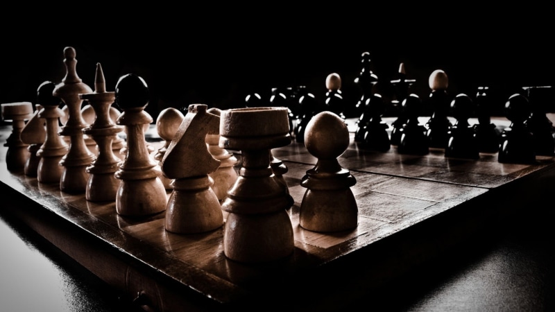 leisure activity, brown, relaxation, 1080P, closeup, queen - chess piece, chess board, competition, board game, game, still life, wood - material, strategy