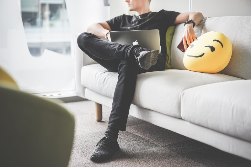 white, real people, business man, employer, people, technology, sitting, women, designer, start-ups, living Room, front view, creative, young, sofa, adult