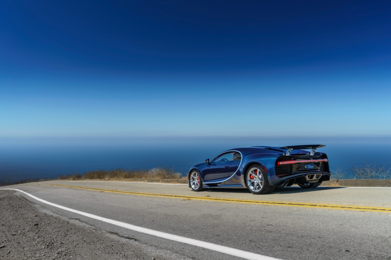 road marking, copy space, modern, road trip, cloud - Sky, landscape, travel, 4K, sign, mountain, looking At View, outdoors, bugatti, marking, sports Utility Vehicle