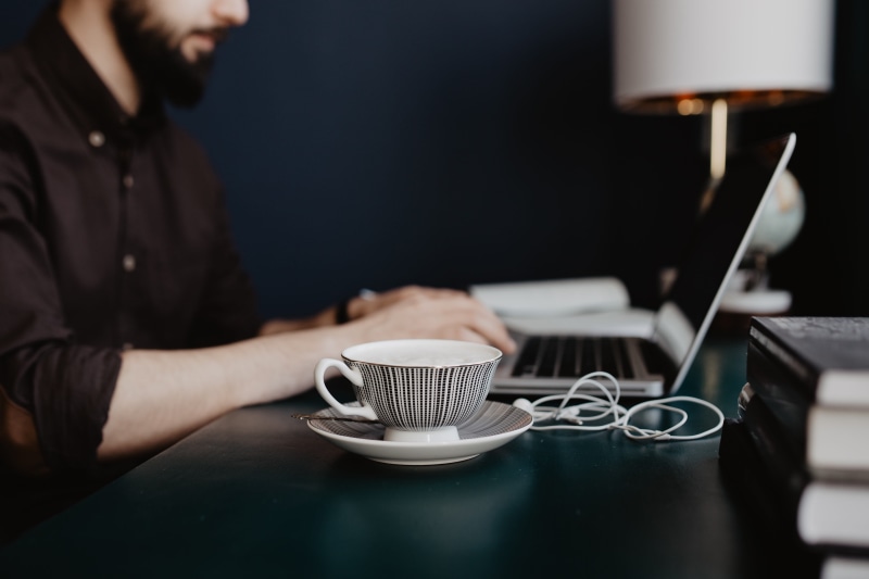 drink, cafe, workspace, business, hand, workplace, young adult, adult, cup, male, cappucino, coffee shop, wireless technology, table, 4K, food and drink