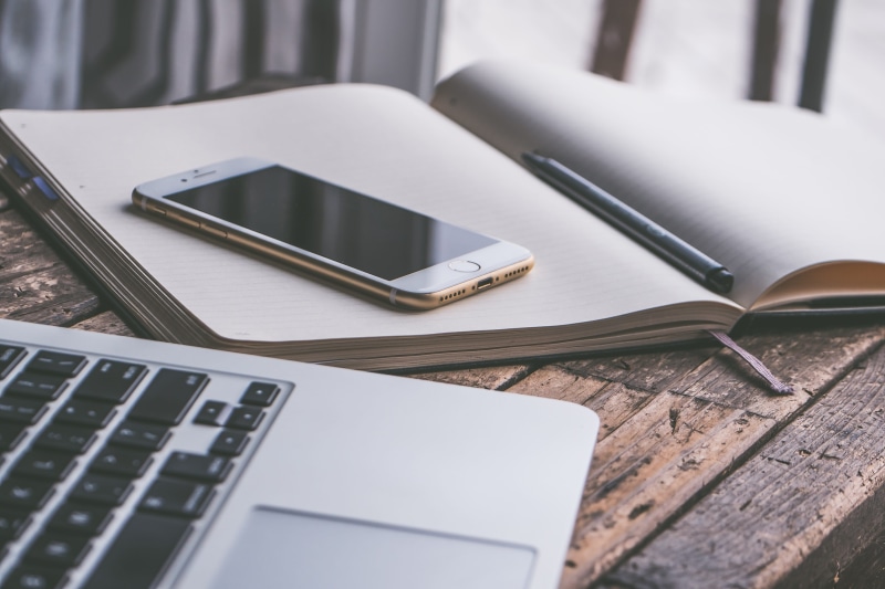 home, no people, display, background, laptop, contemporary, communication, wireless, facts, office, book, keyboard, portability, iphone, journal, close-up