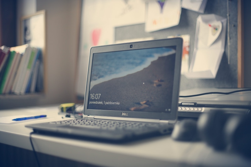 office, dell, connection, keyboard, computer network, electronics, selective focus, internet, data, laptop, 4K, wireless, table, computer, desktop pc