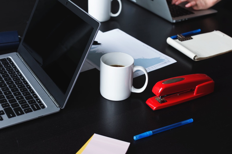 using laptop, Technology, computer equipment, coffee - drink, computer monitor, pen, Meetings, Keyboard, laptop, no people, coffee cup, communication, furniture