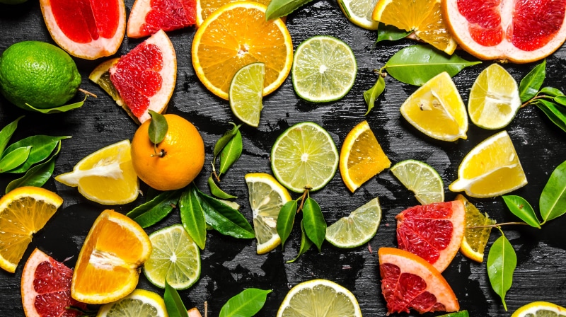 leaf, orange - fruit, food and drink, food, choice, high angle view, orange color, citrus fruit, wellbeing, lemons, healthy eating, Mandarin, no people