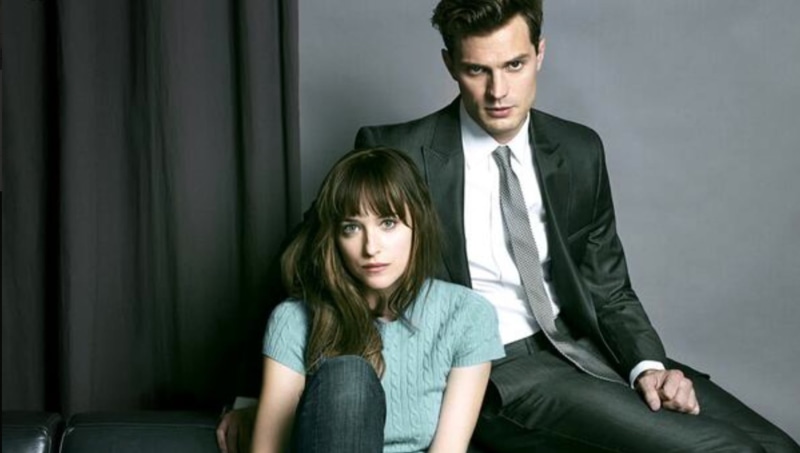 hairstyle, looking at camera, men, couple - relationship, males, young adult, Movie, portrait, emotion, indoors, young men, Dakota Johnson, waist up, 720P