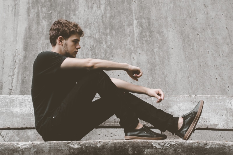close-up, wear, built structure, shirt, male model, fashionable, good-looking, youth, hairstyle, urban, casual clothing, style, young adult, looking away