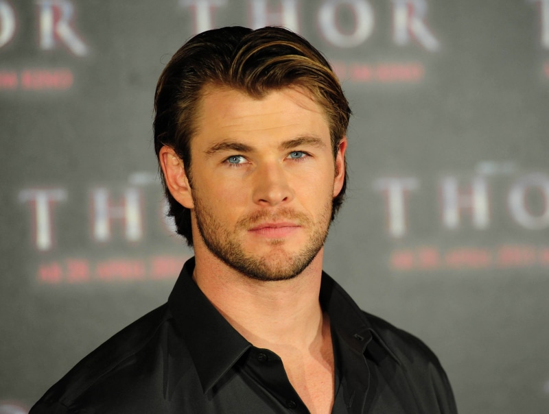 eyes, blackboard, text, board, hair, red Carpet, background, men, color Image, focus on foreground, chris, beard, caucasian Ethnicity, adult, hemsworth