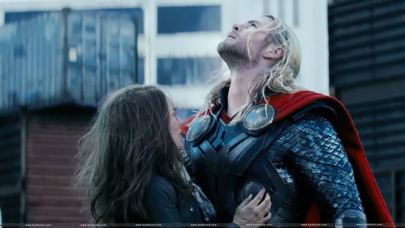 Natalie Portman, architecture, Thor, movies, hair, women, Thor 2: The Dark World, togetherness, bonding, young adult, casual clothing, hemsworth, emotion