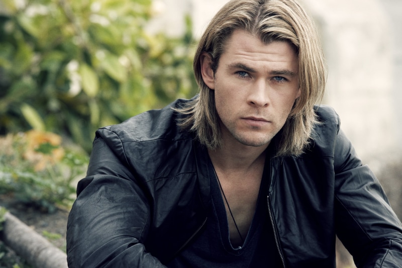 posing, only Men, distraught, caucasian Ethnicity, leather, males, solitude, one Person, hair, blank Expression, outdoors, long hair, chris hemsworth, adult