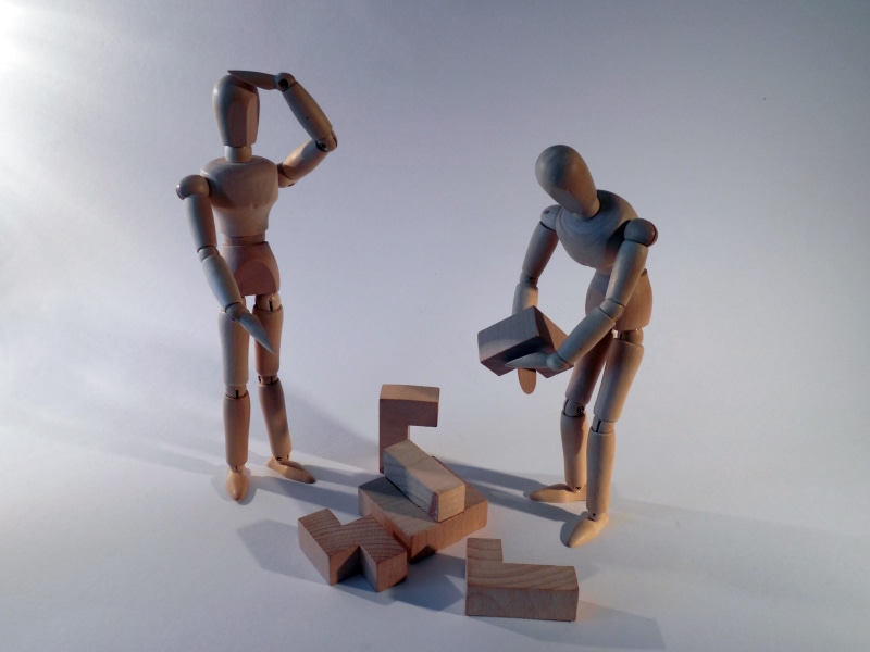 cooperation, effort, 2K, male likeness, group of people, males, toys, togetherness, question, problem, teamwork, full length, wooden, task, puzzles, problem solution