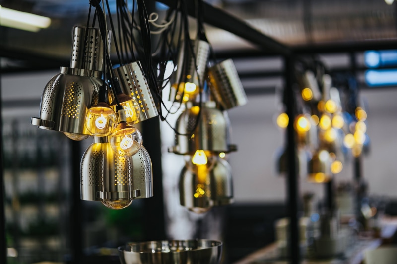 warm, electricity, indoors, close-up, illuminated, giving, no people, still life, lightbulbs, luminous, 4K, lighting Equipment, yellow, selective focus