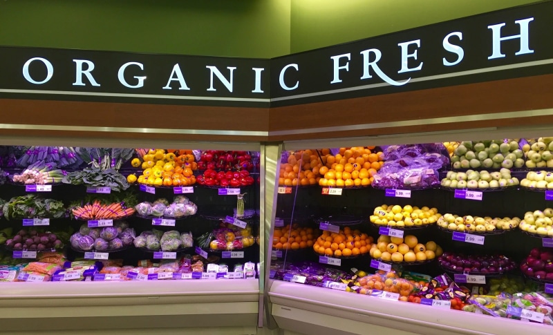 healthy, natural, no people, Organic, retail display, organic food, text, green, sweet food, supermarket, choice, eating healthy, fresh vegetables, in a row