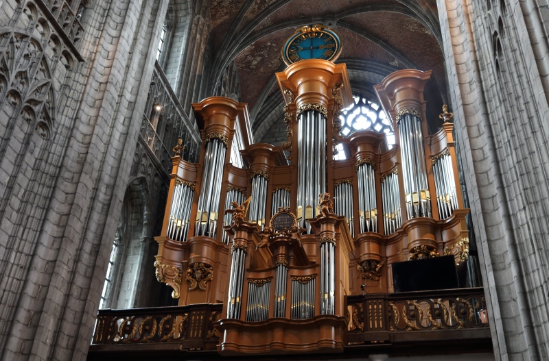 music, place of worship, religion, ornate, built structure, low angle view, building exterior, church, no people, 5K, organ, day, belgium, instrument
