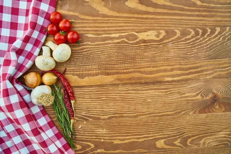 freshness, wood - material, table, background, food, tomato, wellbeing, pattern, health, high angle view, brown, vegetarian, colors, onion, mushroom, no people
