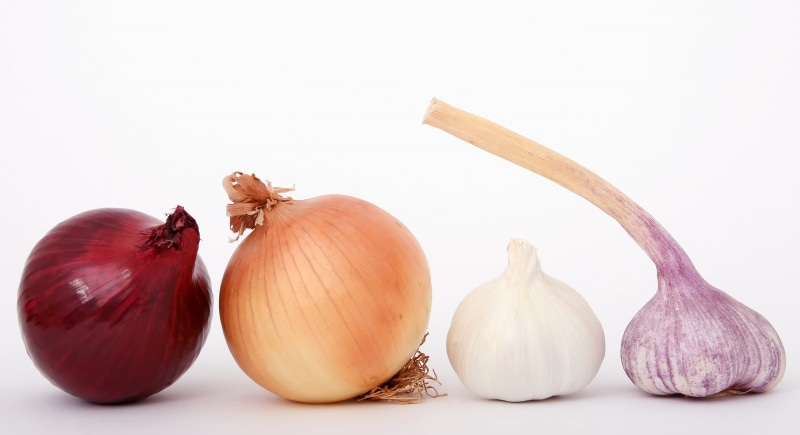 close-up, natural, indoors, no people, flavor, raw food, meal, assorted, white background, group of objects, smell, flavour, garlic, cookery, plant, white