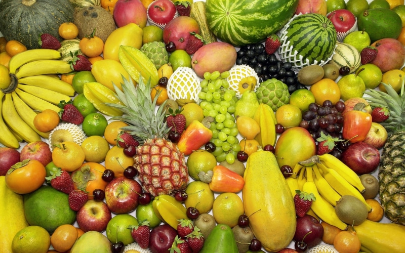 tropical fruit, groceries, freshness, ripe, pear, pepper - Vegetable, multi Colored, choice, berry fruit, green Color, healthy Eating, variation, fruit