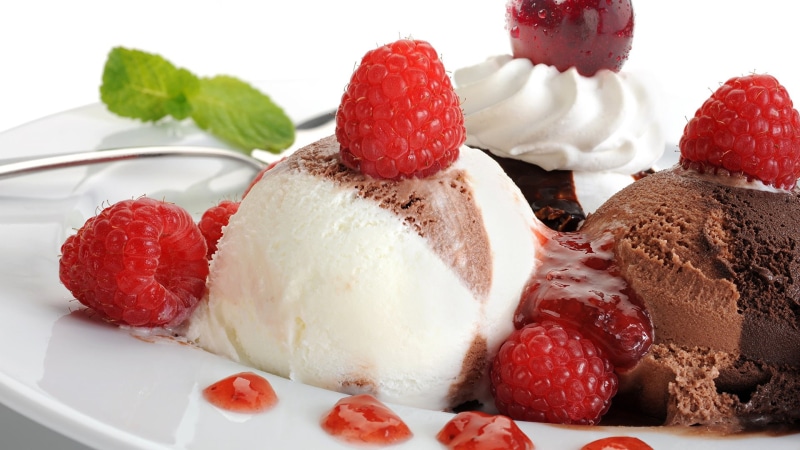 diet, closeup, cake, berry fruit, food and drink, snack, close-up, plate, produce, food, healthy, ripe, rampart, meal, juicy, sweet, nutrition, sweet food