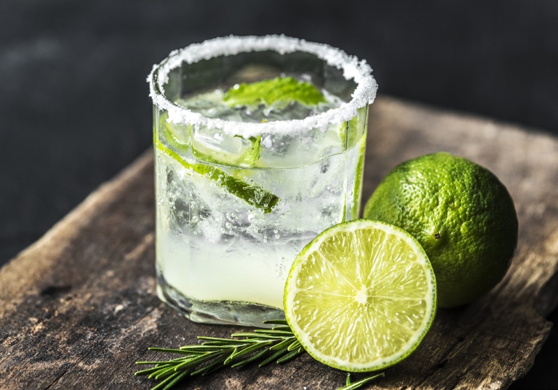 cold temperature, food, gin, mojito, drinking glass, lime, outdoors, wood - material, refreshing, plank, tray, sliced, tonic water, alcohol, healthy eating