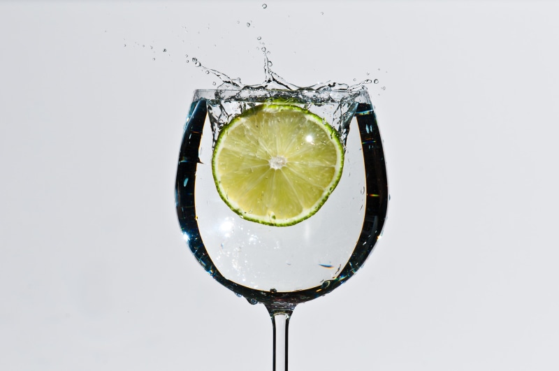 alcohol, sliced, lemon, still  life, cocktail, water, Splash, juice, refreshment, wine, splashed, life  project, citrus, wet, splashing, close-up, Lime