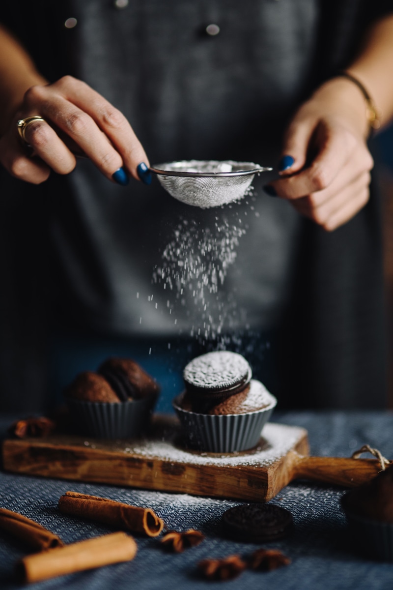 sweet Food, kitchen utensil, 5K, real people, human body part, cookie, freshness, bake, sweet, unrecognizable Person, muffin, heat - temperature, cup