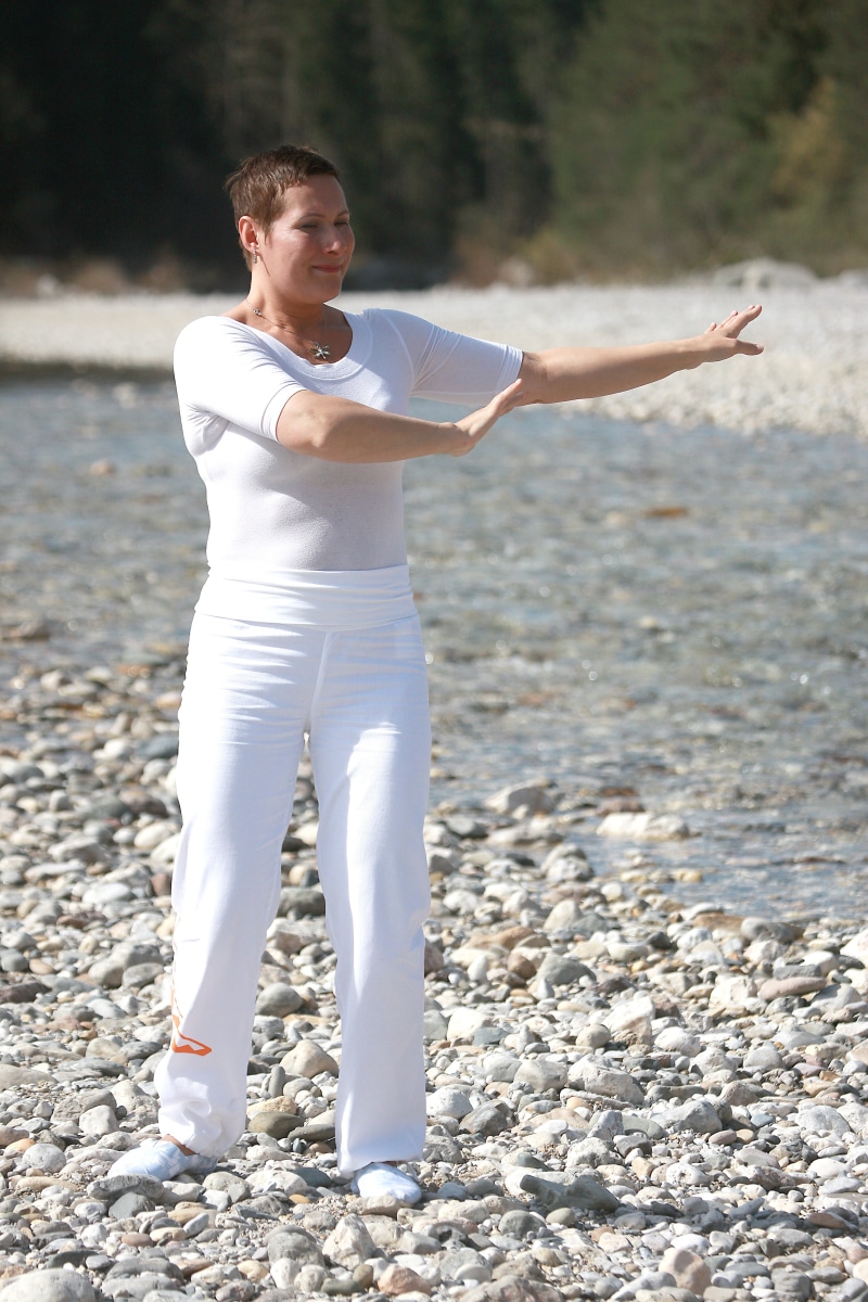 adult, stretching, wellness, sport, full length, 5K, one man only, smiling, lifestyles, meditate, land, healthy Lifestyle, relaxation Exercise, inner calm