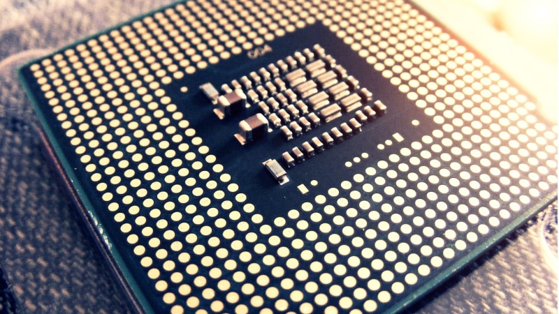 leather, industry, 1080P, gold, computer chip, electrical component, table, electronics industry, CPU, no people, indoors, connection, computer equipment
