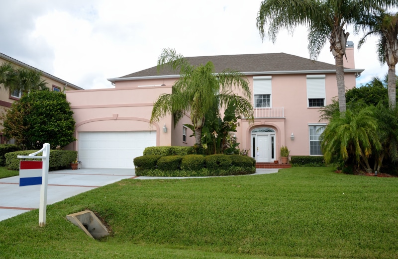 finance, sell, sky, florida, luxury, exterior, For Sale, architecture, built structure, grass, window, green color, outdoors, tree, modern, building, construction