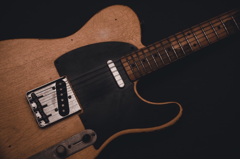 technology, metal, brown, guitar, amplifier, leisure activities, 4K, musical instrument, moody, black, no people, bass guitar, electronics, telecaster