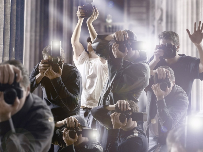 cameras, activity, event, crowd, aggression, people, occupation, photographing, camera, men, group of people, waist up, real people, photographer, journalist