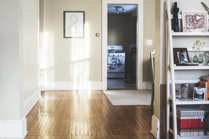 white, home, wall - Building Feature, wood - Material, home showcase interior, indoors, 4K, house, hardwood Floor, luxury, day, wide, living Room, clean