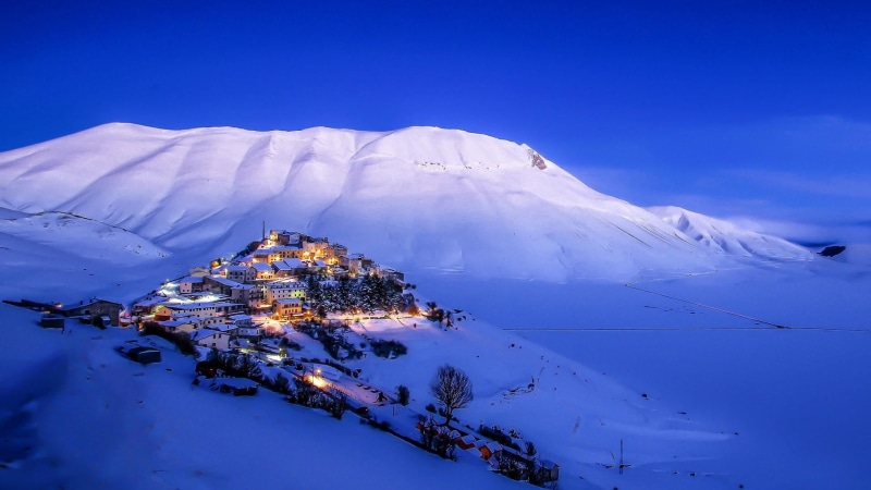 mount scenery, umbria, beauty in nature, blue, travel destinations, town, cold temperature, land, sibillini mountains, italy, monti sibillini national park